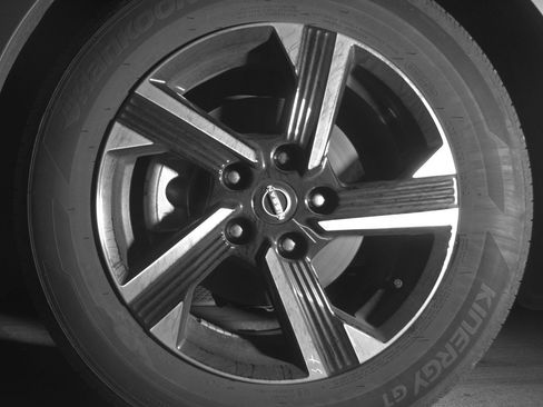 Used 2025 Nissan Sentra SV FWD image 12