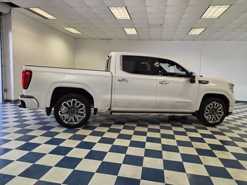 Used 2024 GMC Sierra 1500 Denali Ultimate AWD/4WD image 9