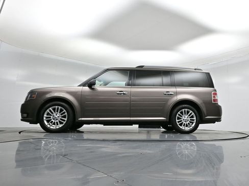 Certified 2019 Ford Flex SEL w/ Equipment Group 202A image 8