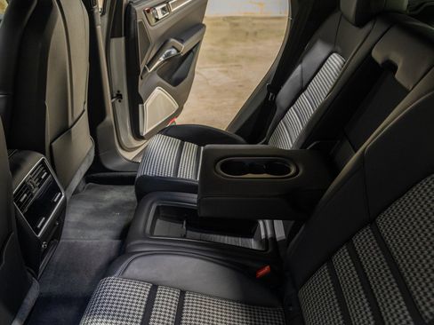 Used 2021 Porsche Cayenne Turbo S image 51