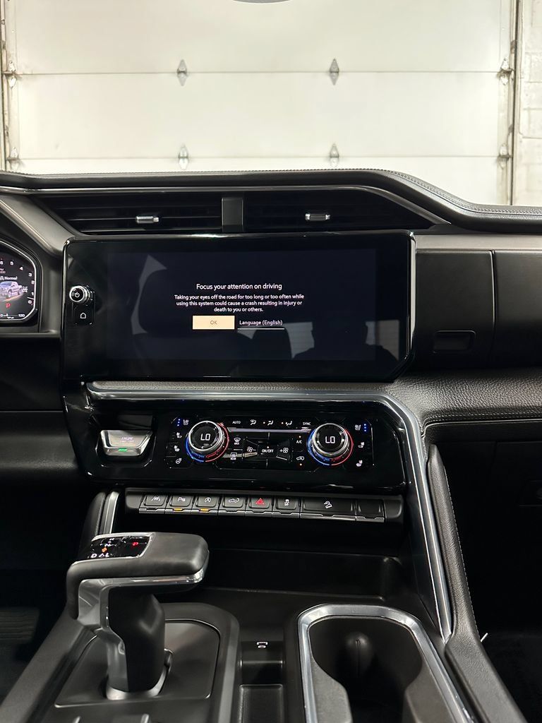 Used 2026 GMC Sierra 1500 Denali w/ Technology Package AWD/4WD image 23
