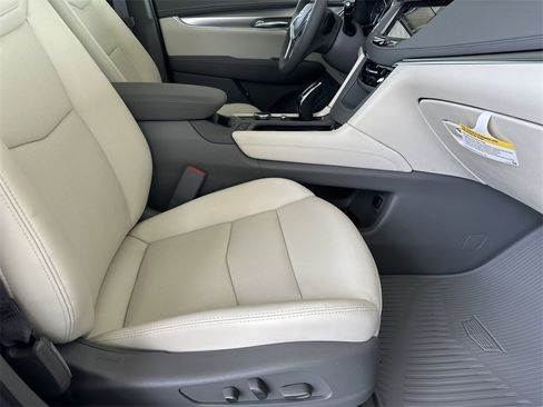 New 2025 Cadillac XT5 Premium Luxury w/ Technology Package image 39