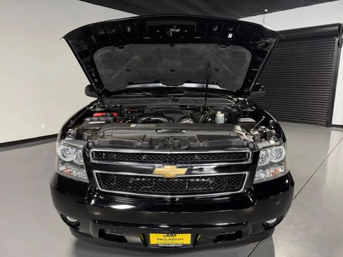 Used 2007 Chevrolet Avalanche LTZ w/ LTZ Preferred Equipment Group AWD/4WD image 7