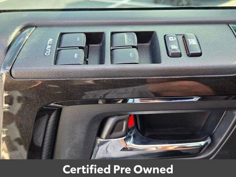 Used 2022 Toyota 4Runner TRD Off-Road AWD/4WD image 17