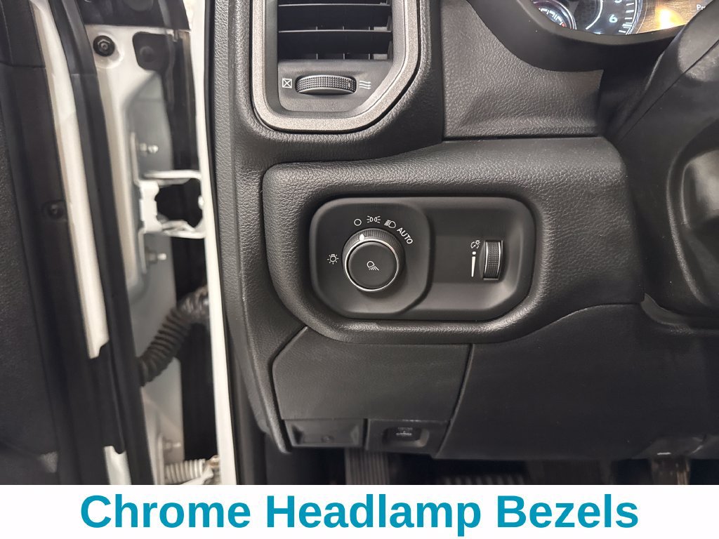 Used 2024 RAM 2500 Tradesman w/ Chrome Appearance Group AWD/4WD image 15