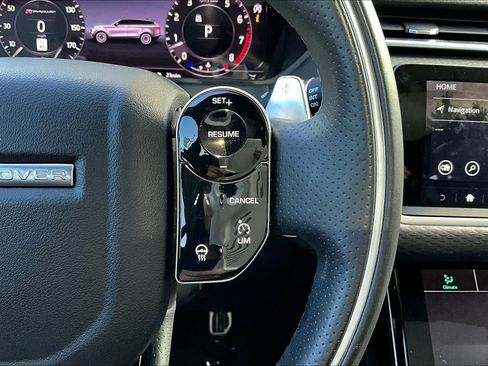 Used 2020 Land Rover Range Rover Velar R-Dynamic S image 19