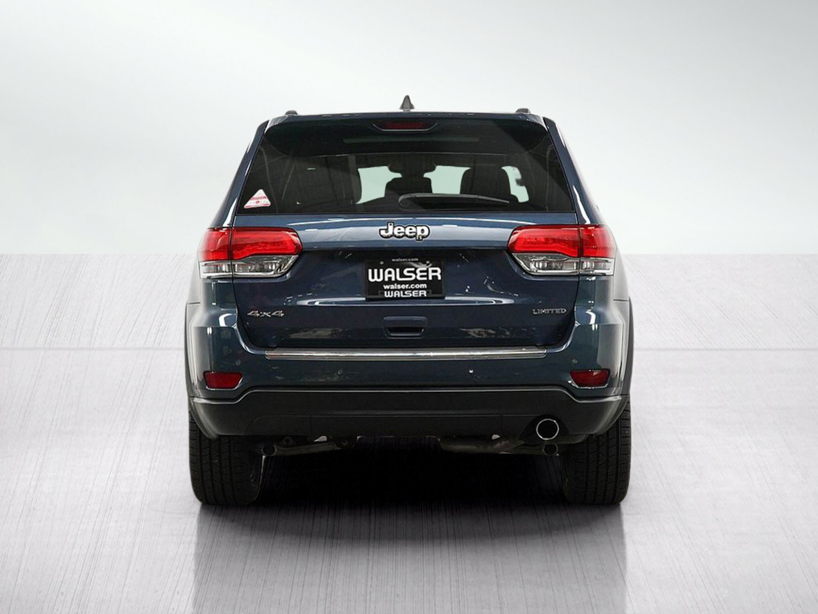 Used 2019 Jeep Grand Cherokee Limited w/ Luxury Group II AWD/4WD image 4