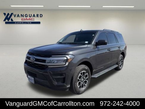 Used 2022 Ford Expedition XLT image 1