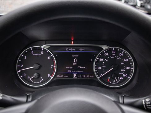 Used 2024 Nissan Sentra SV image 14