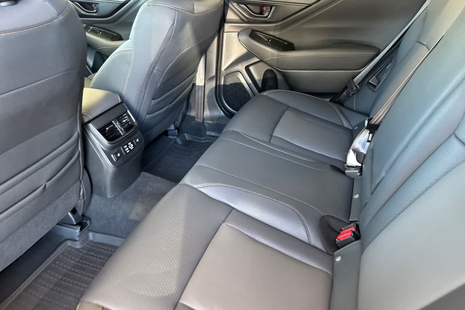 Certified 2025 Subaru Outback Wilderness AWD/4WD image 4