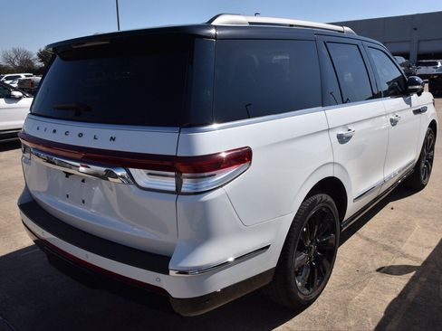 Used 2023 Lincoln Navigator Black Label image 5