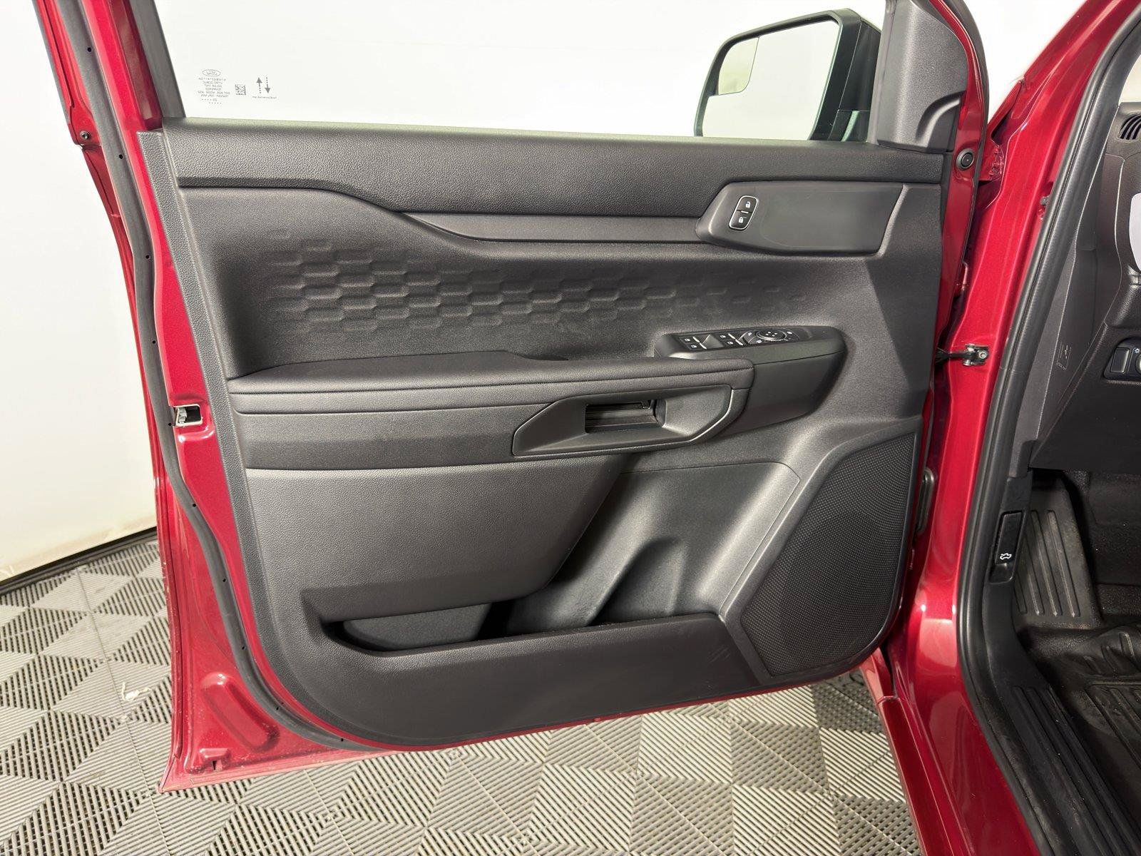 Used 2025 Ford Ranger XL AWD/4WD image 8