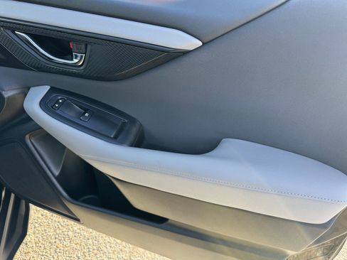 Used 2020 Subaru Outback Premium image 8