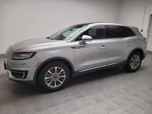 Used 2020 Lincoln Nautilus Reserve FWD image 2