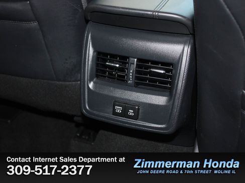 Used 2021 Toyota Avalon XSE image 8