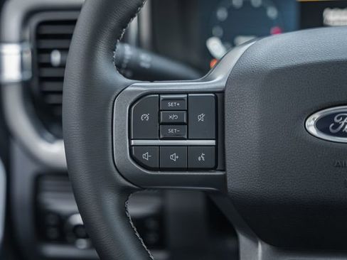 New 2026 Ford F350 Lariat w/ FX4 Off-Road Package image 39