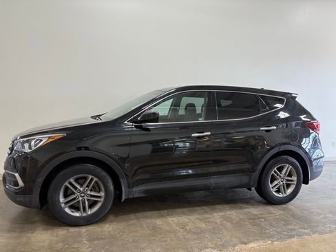 Used 2017 Hyundai Santa Fe Sport image 1