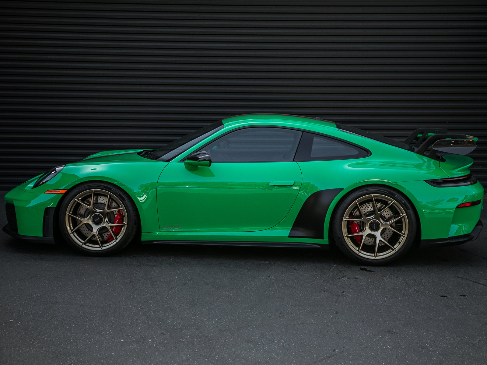 Used 2026 Porsche 911 GT3 RWD image 2