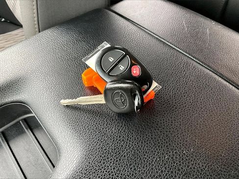 Used 2015 Toyota Tundra SR5 image 11