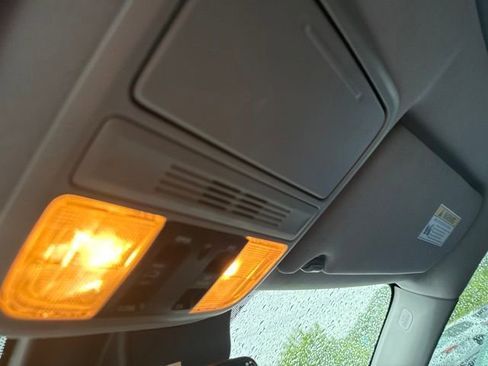 Used 2022 Honda Pilot EX-L image 29
