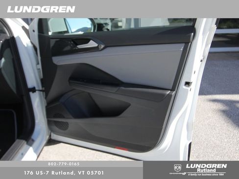 Used 2023 Volkswagen Taos SEL AWD/4WD image 21
