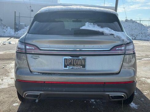 Certified 2023 Lincoln Nautilus Reserve image 5