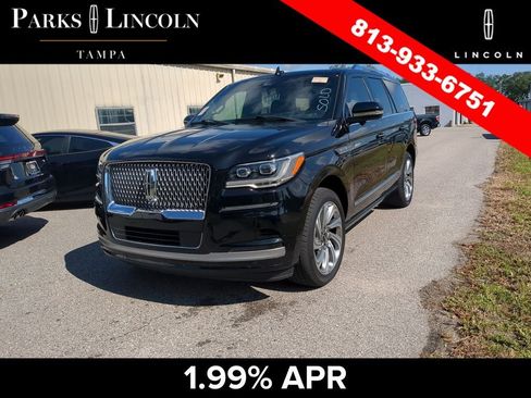 Used 2024 Lincoln Navigator Reserve AWD/4WD image 10