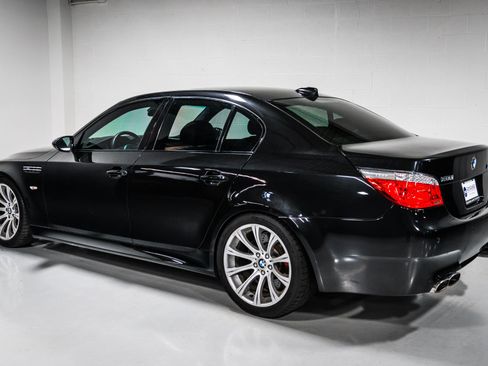 Used 2007 BMW M5 RWD image 5