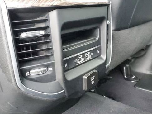 Certified 2021 RAM 2500 Laramie image 28