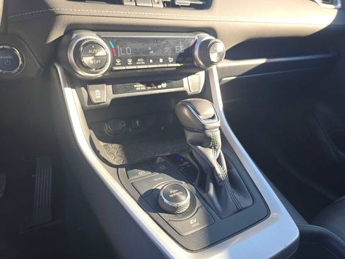 Certified 2022 Toyota RAV4 XLE Premium image 34