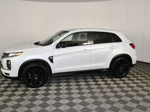 Used 2022 Mitsubishi Outlander Sport LE FWD image 8