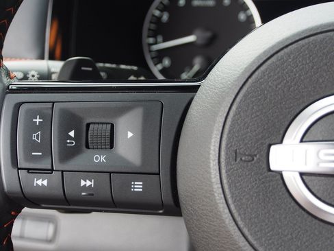 Used 2023 Nissan Pathfinder Rock Creek AWD/4WD image 26