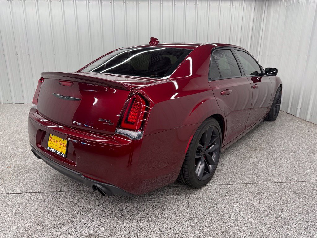 Used 2023 Chrysler 300 C RWD image 6