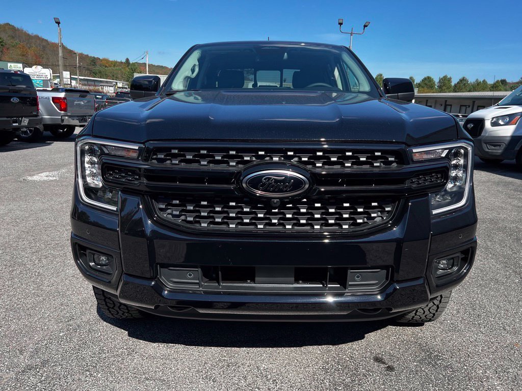New 2026 Ford Ranger Lariat w/ Black Appearance Package AWD/4WD image 4