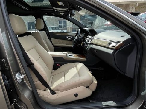 Used 2011 Mercedes-Benz E 350 4MATIC Sedan w/ Premium 1 Pkg image 30