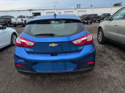 Used 2017 Chevrolet Cruze LT w/ Convenience Package image 5
