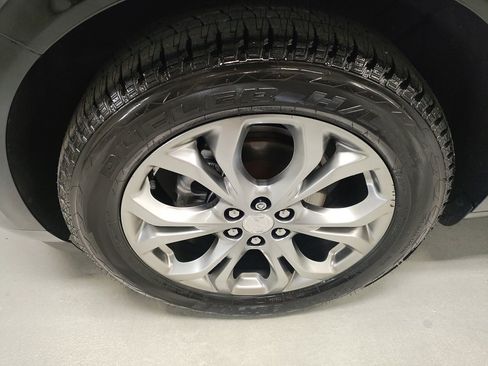 Used 2021 Buick Enclave Avenir w/ Avenir Technology Package image 20