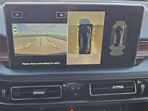 Certified 2023 Lincoln Nautilus Reserve w/ Equipment Group 201A image 18