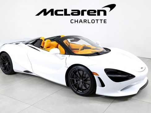 New 2026 McLaren 750S Spider image 2