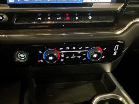 Used 2023 Chevrolet Silverado 1500 RST image 19