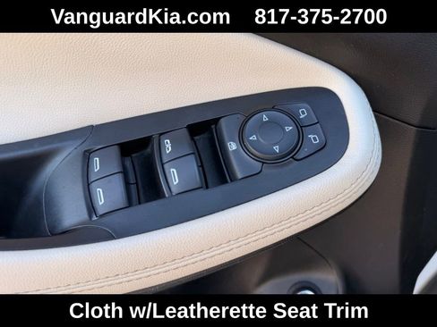 Used 2022 Buick Encore GX Select image 17