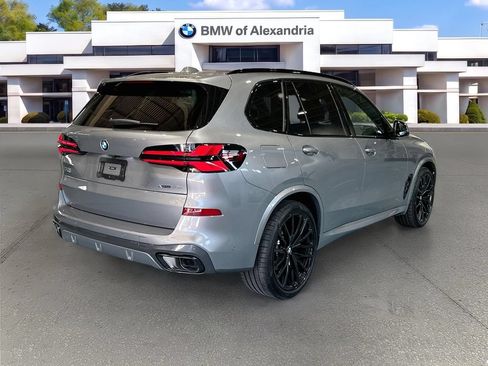 Used 2026 BMW X5 xDrive40i w/ M Sport Package AWD/4WD image 5