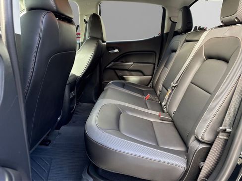 Used 2022 GMC Canyon AT4 image 10