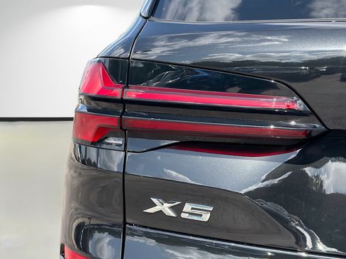 New 2026 BMW X5 xDrive50e w/ Executive Package AWD/4WD image 10