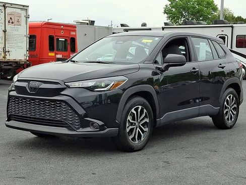 Used 2025 Toyota Corolla Cross AWD Hybrid image 6