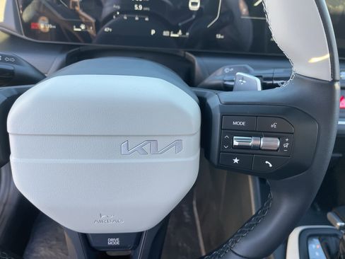 New 2025 Kia K4 GT-Line w/ GT-Line Sunroof Package image 23
