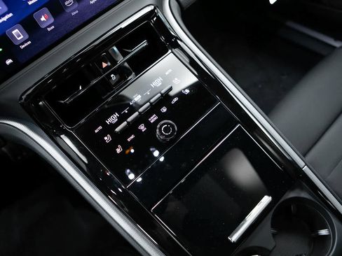 New 2026 Porsche Panamera image 21