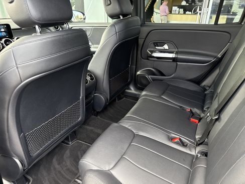 Certified 2020 Mercedes-Benz GLB 250 4MATIC image 12