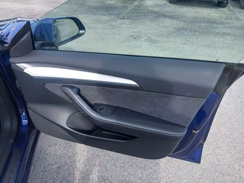 Used 2023 Tesla Model 3 Standard Range RWD image 15