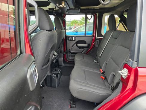 Used 2021 Jeep Wrangler Unlimited Sport AWD/4WD image 30